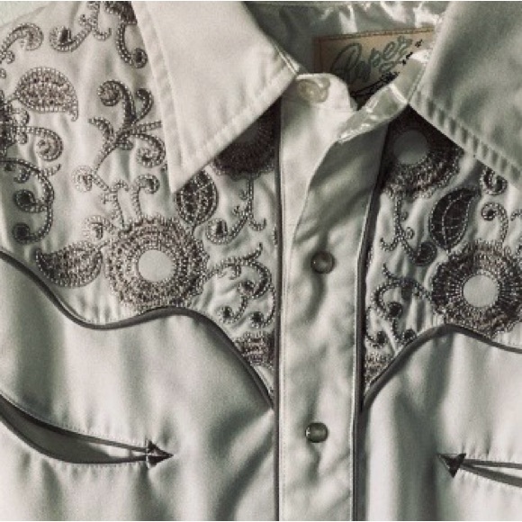 Roper Other - Roper SZ XL White and Black Western Shirt long sleeve beautifully embroidered